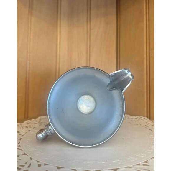 Vintage Manning Bowman Metal Creamer Art Deco Red Bakelite Handle - Picture 5 of 7